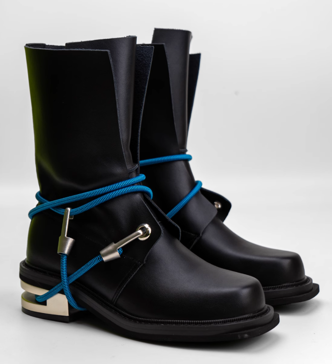 Street Fashion Rome 2025 - Kurze Stiefel mit runder Spitze und