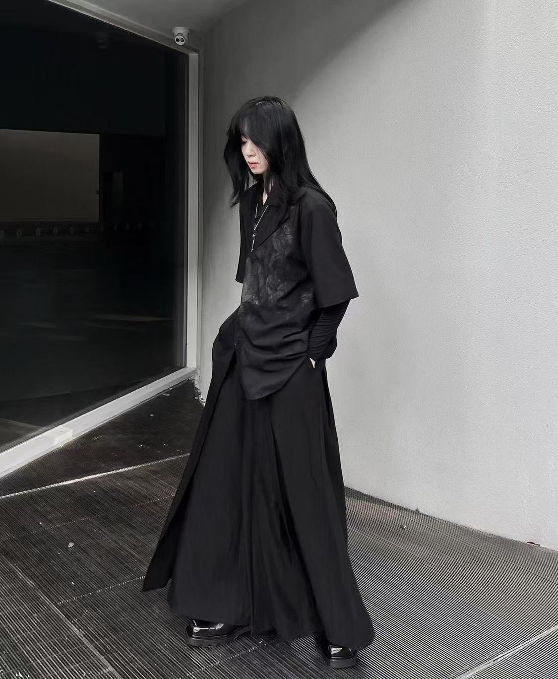 Cooles schwarzes neues chinesi – Street Fashion In Chinese Bewertung und Preis