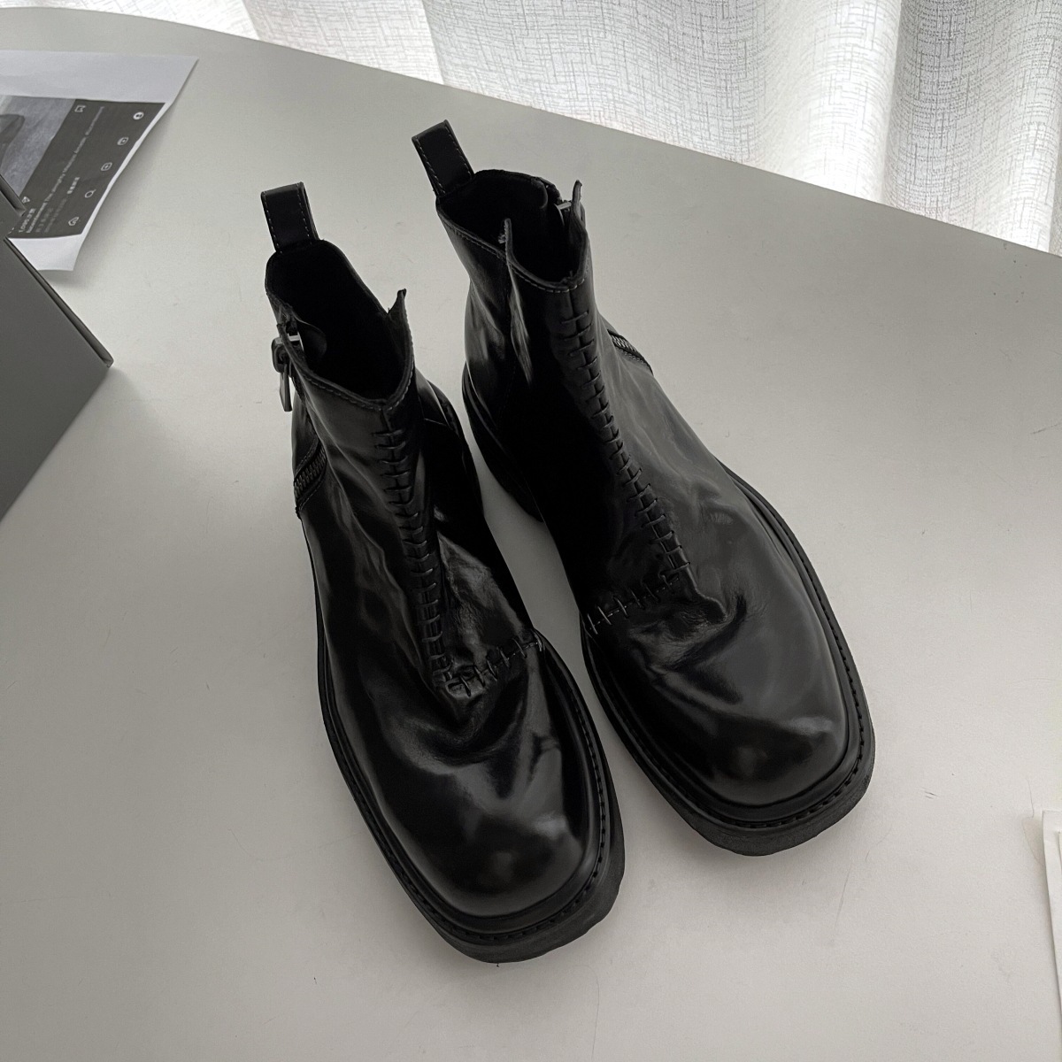 Luxuriöse Damenschuhe im Angeb – Street Fashion Rome 2025 Bewertung und Preis